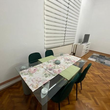 Apartament Super Central Cu Parcare Privata Apartment Arad Exterior photo