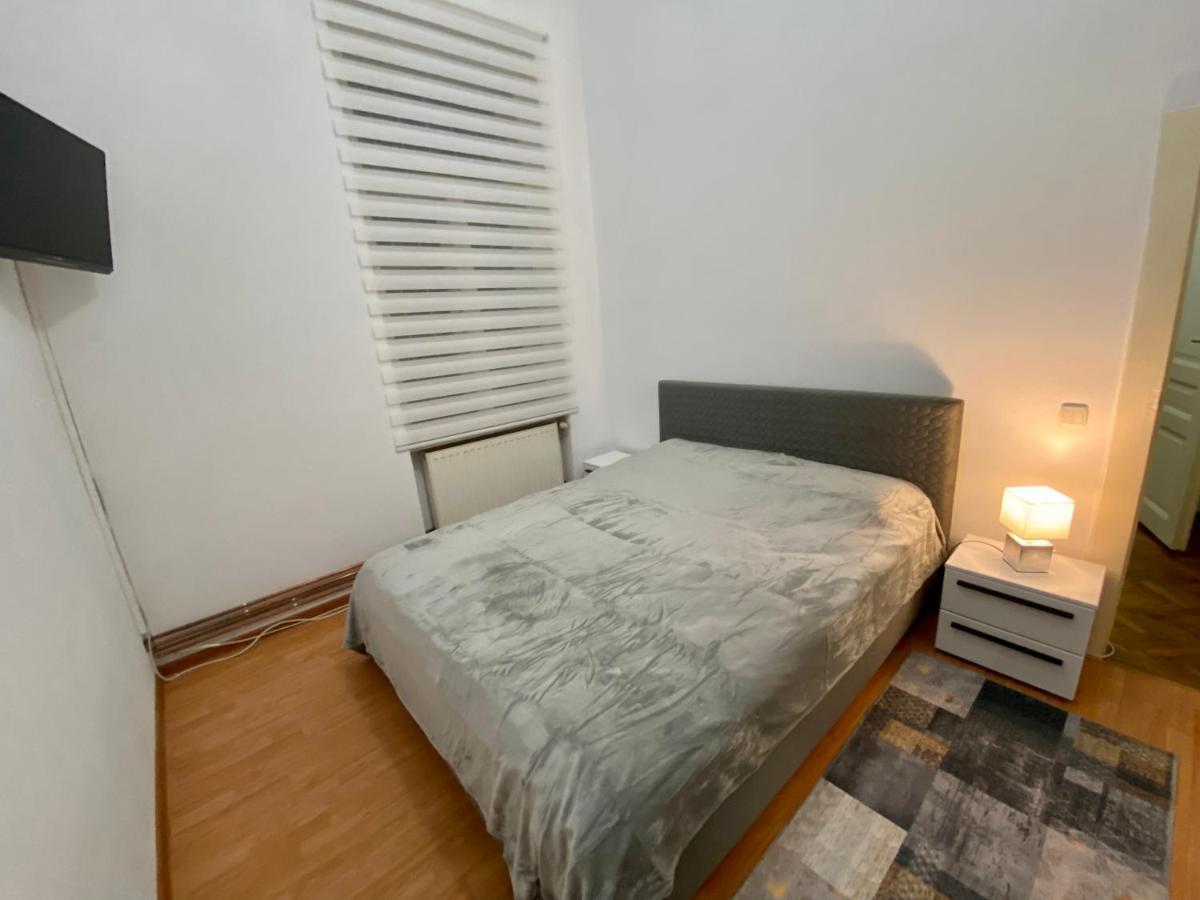 Apartament Super Central Cu Parcare Privata Apartment Arad Exterior photo